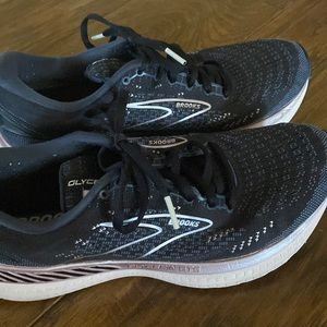 Woman’s Brooks Glycerine Running Shoes
